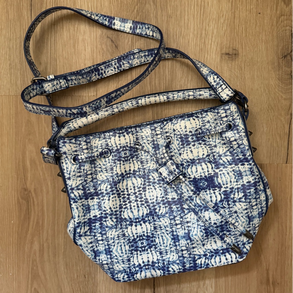 Steve Madden Crossbody Bucket Bag